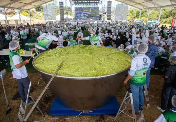rompen-record-guinness-con-el-guacamole-mas-grande-del-mundo_17069951-15e0-4652-b242-624b1be2bf21_media